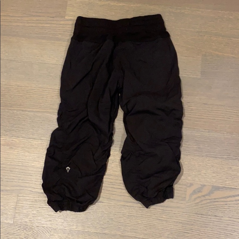 Ivivva black ruched joggers